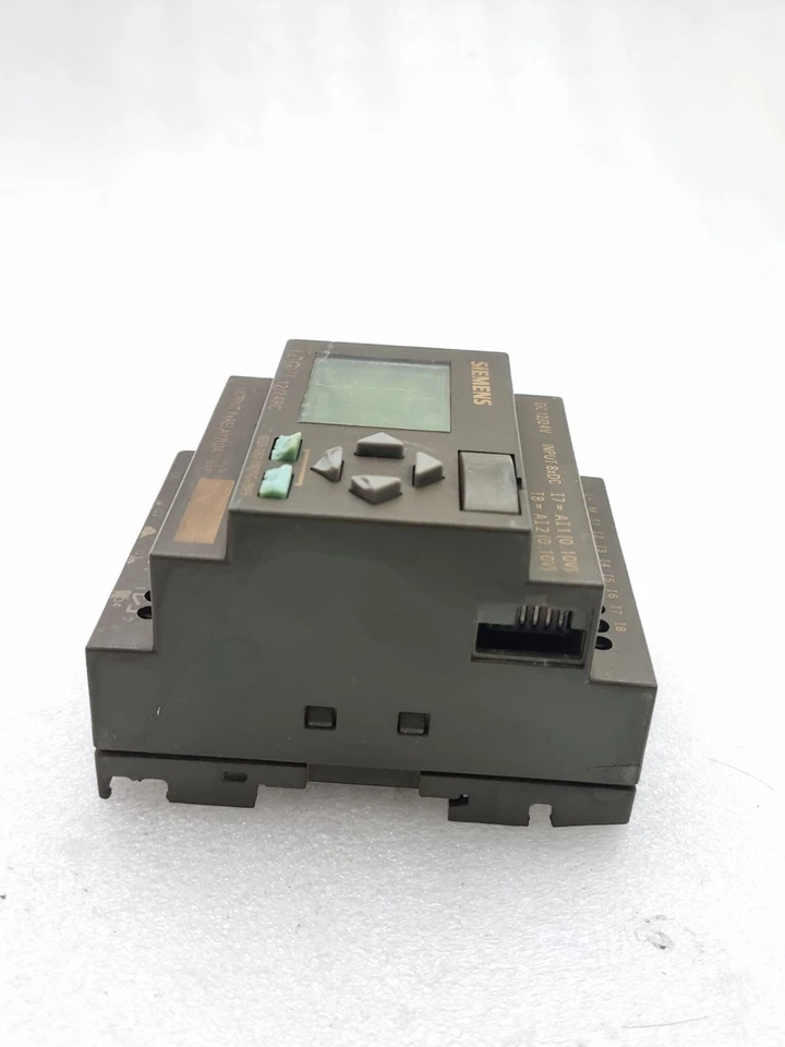 Siemens 6ED1052-1MD00-0BA5 Logo ! 12/24RC Dc12/24V (Used | Cosmetic Damaged)